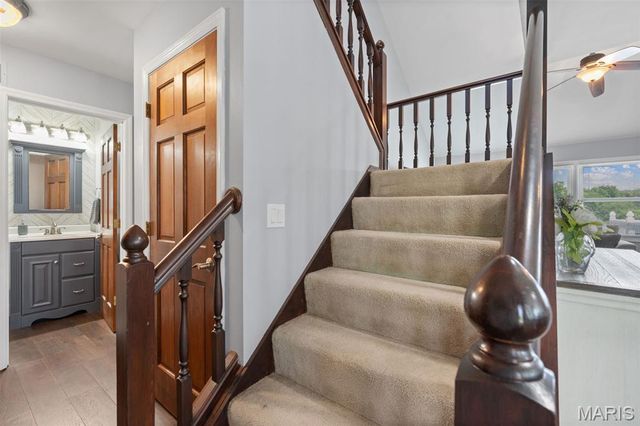 22191 Meremonte Road, Warrenton, MO 63383