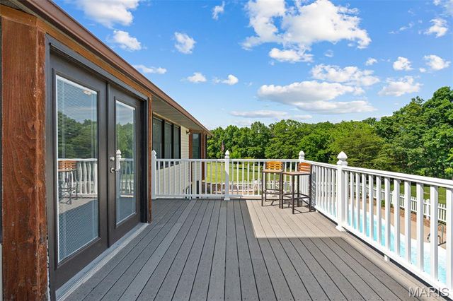 22191 Meremonte Road, Warrenton, MO 63383