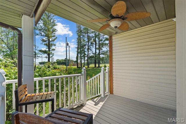 22191 Meremonte Road, Warrenton, MO 63383