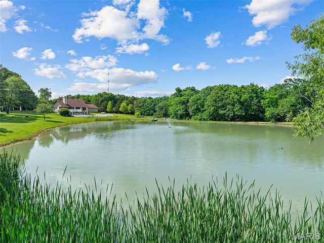 22191 Meremonte Road, Warrenton, MO 63383