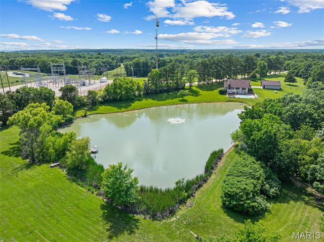 22191 Meremonte Road, Warrenton, MO 63383