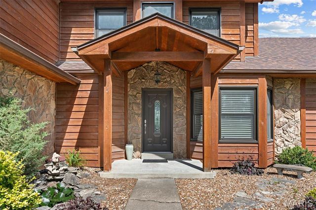 22191 Meremonte Road, Warrenton, MO 63383