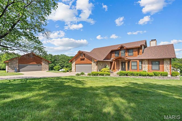 22191 Meremonte Road, Warrenton, MO 63383