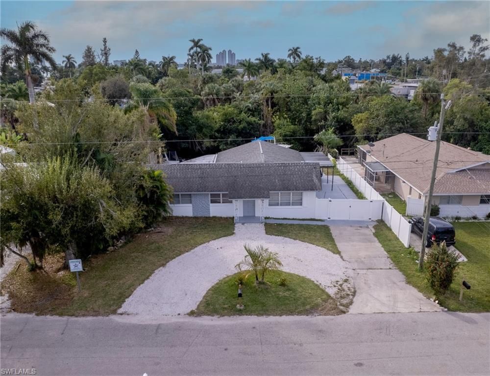 60 Cardinal DR, NORTH FORT MYERS, FL 33917 — photo 3