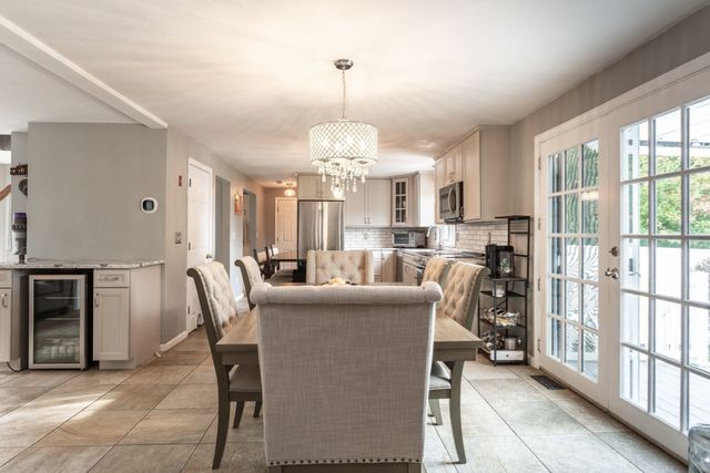 63 Franklin St, Halifax, MA 02338