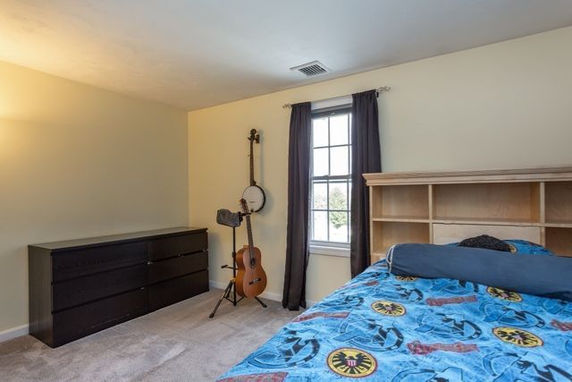 63 Franklin St, Halifax, MA 02338