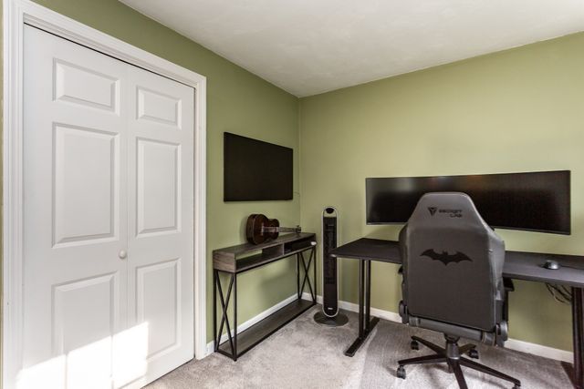 63 Franklin St, Halifax, MA 02338