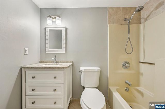 105 State Street 1H, Hackensack, NJ 07601