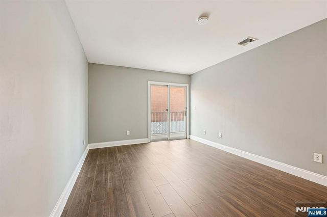 105 State Street 1H, Hackensack, NJ 07601