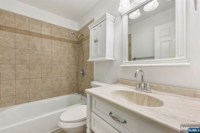 105 State Street 1H, Hackensack, NJ 07601