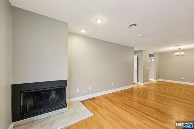 105 State Street 1H, Hackensack, NJ 07601