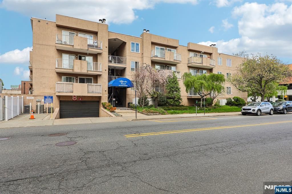 105 State Street 1H, Hackensack, NJ 07601
