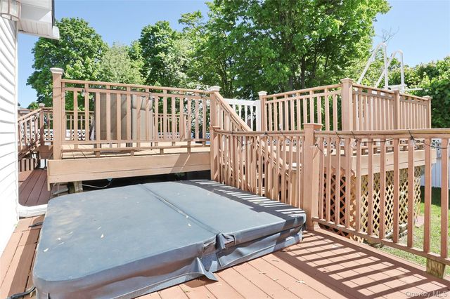 8 Wenzel Lane, Stony Point, NY 10980