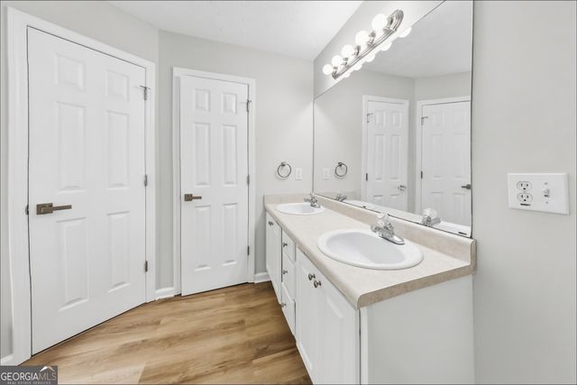 70 Shadowbrook Trace, Covington, GA 30016