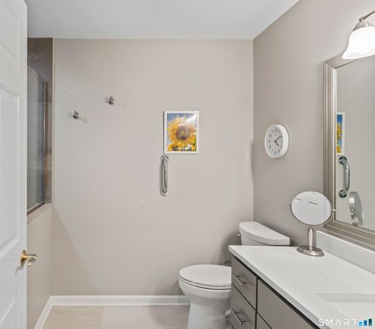 351 Pemberwick Road 818, Greenwich, CT 06831