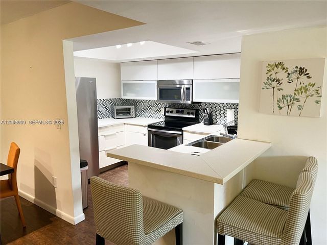 5530 NW 44th St 306C, Lauderhill, FL 33319