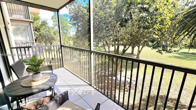 5530 NW 44th St 306C, Lauderhill, FL 33319