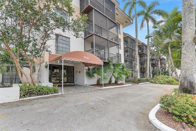 5530 NW 44th St 306C, Lauderhill, FL 33319