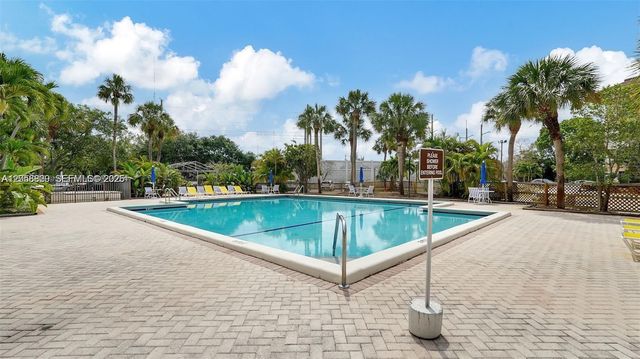 5530 NW 44th St 306C, Lauderhill, FL 33319