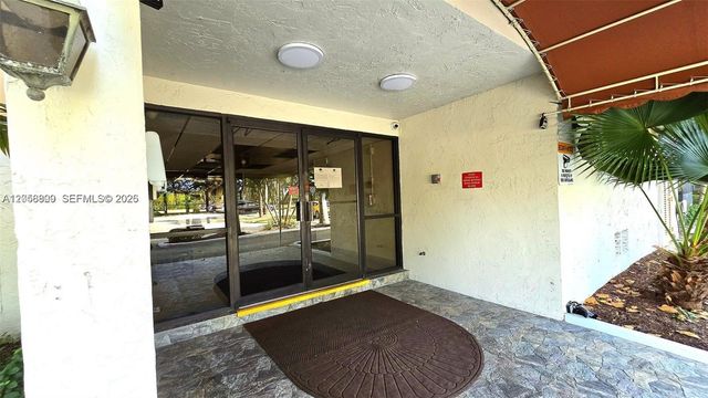 5530 NW 44th St 306C, Lauderhill, FL 33319