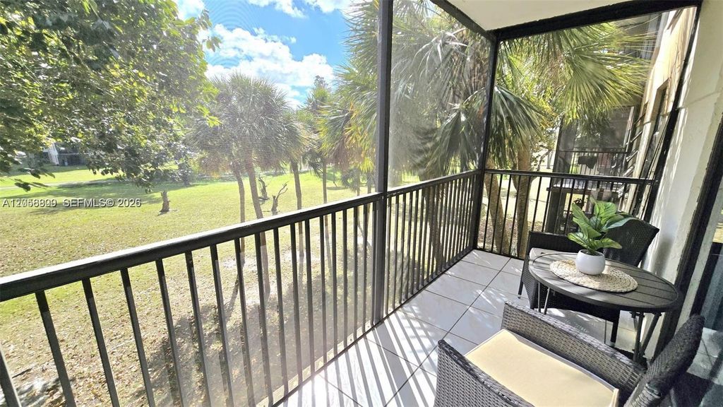 5530 NW 44th St 306C, Lauderhill, FL 33319