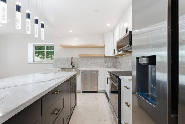 23051 Henry Lane, Hayward, CA 94541