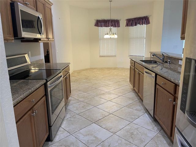 326 LAKE MARIANA WAY, Auburndale, FL 33823