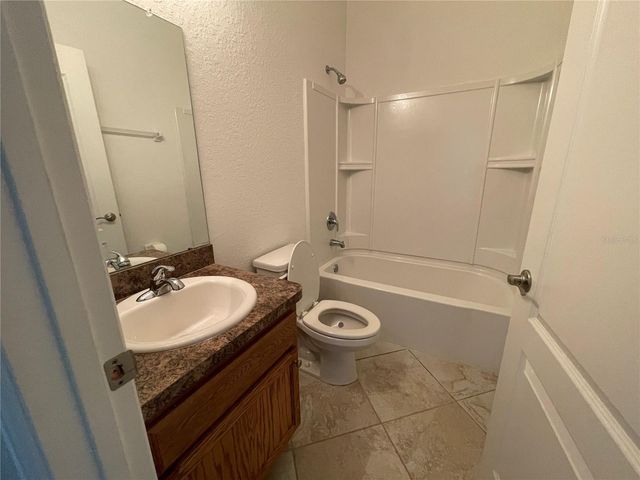 326 LAKE MARIANA WAY, Auburndale, FL 33823