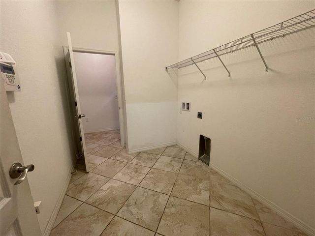 326 LAKE MARIANA WAY, Auburndale, FL 33823