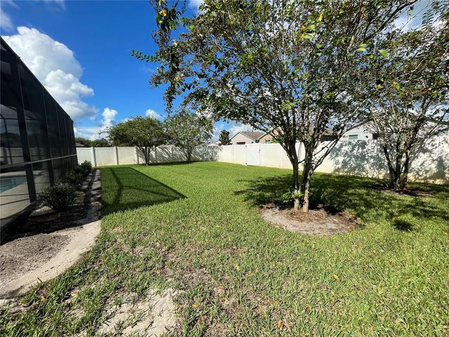 326 LAKE MARIANA WAY, Auburndale, FL 33823
