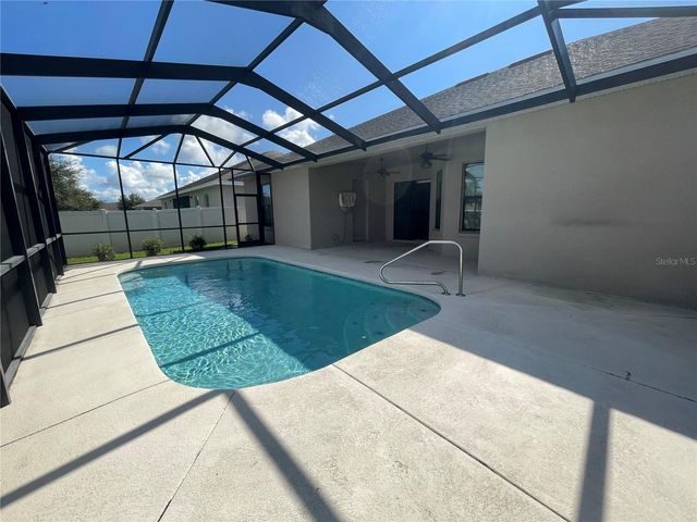 326 LAKE MARIANA WAY, Auburndale, FL 33823