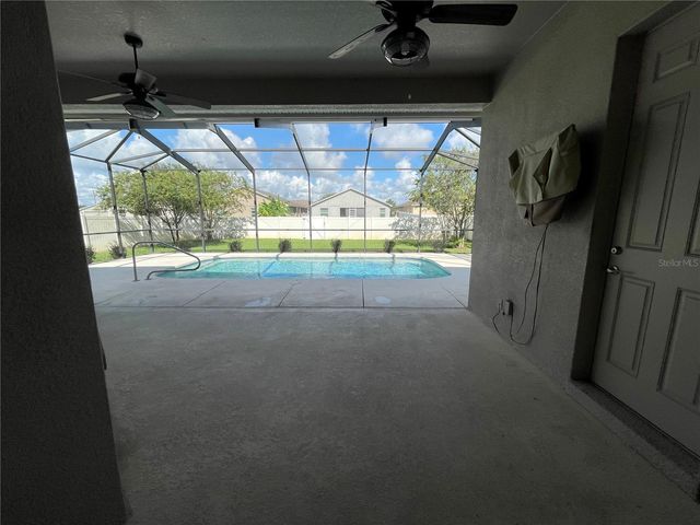 326 LAKE MARIANA WAY, Auburndale, FL 33823