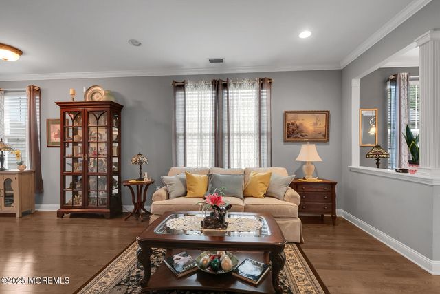 99 Gables Way, Jackson, NJ 08527