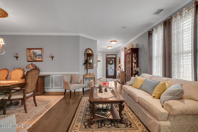 99 Gables Way, Jackson, NJ 08527