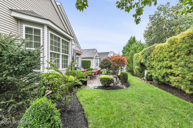 99 Gables Way, Jackson, NJ 08527