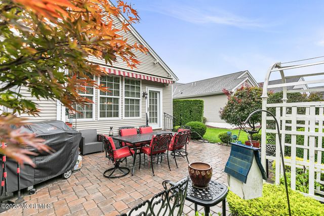 99 Gables Way, Jackson, NJ 08527