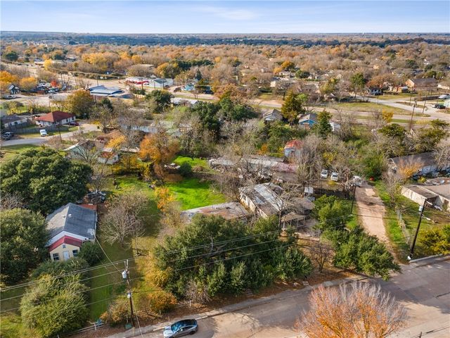 1302 North Sims Avenue, Bryan, TX 77803