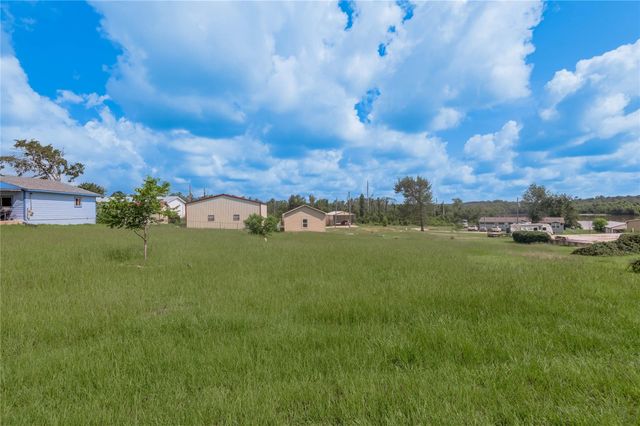 279 S Oak Lee Drive, Onalaska, TX 77360
