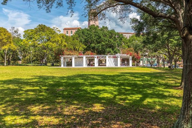 210 5TH AVENUE S 403, St Petersburg, FL 33701