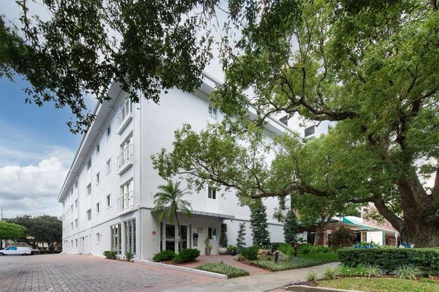 210 5TH AVENUE S 403, St Petersburg, FL 33701