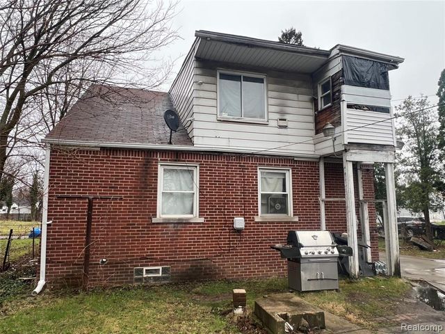 19377 Hull Street, Highland Park, MI 48203
