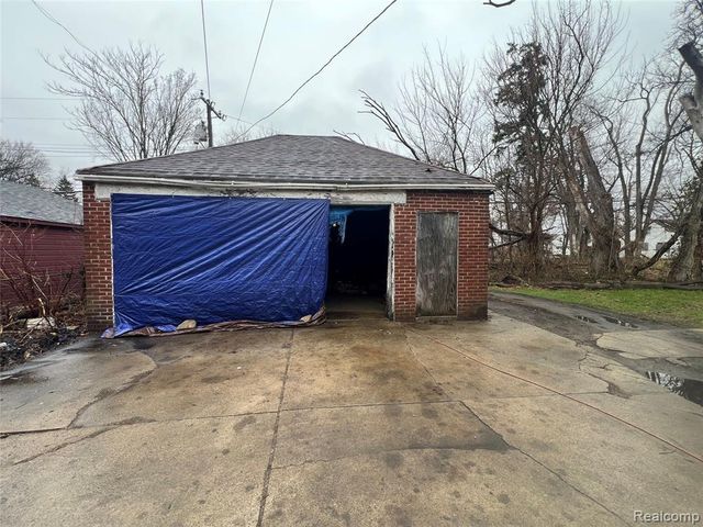 19377 Hull Street, Highland Park, MI 48203