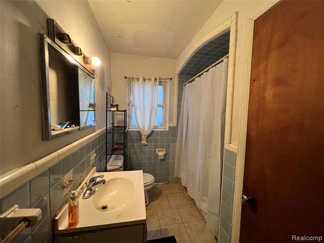 19377 Hull Street, Highland Park, MI 48203