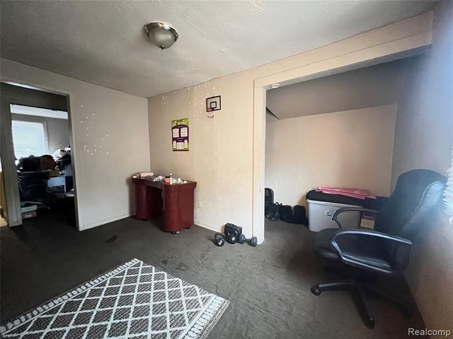 19377 Hull Street, Highland Park, MI 48203