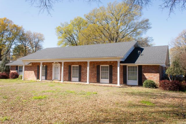 2104 Weidner Street, Stuttgart, AR 72160