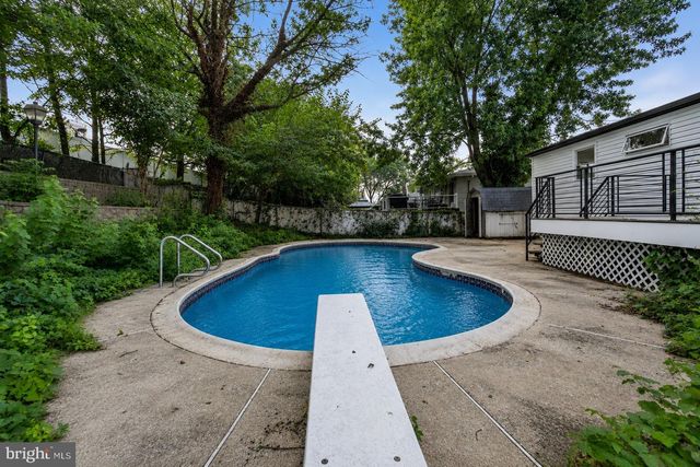 120 MOORE ST, Woodbury Heights, NJ 08097