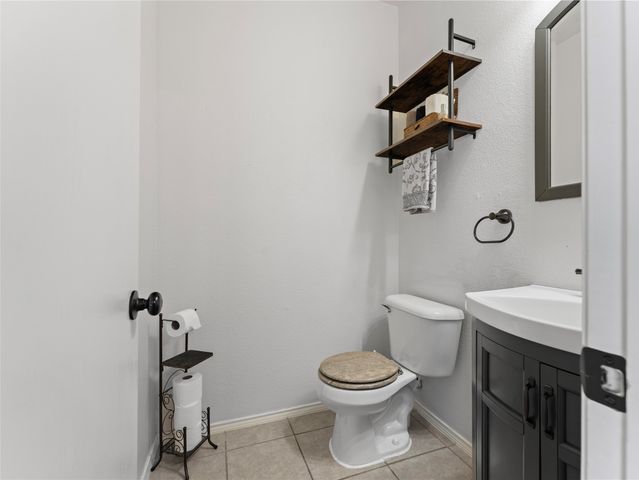 203 Stampede Street, Waxahachie, TX 75165