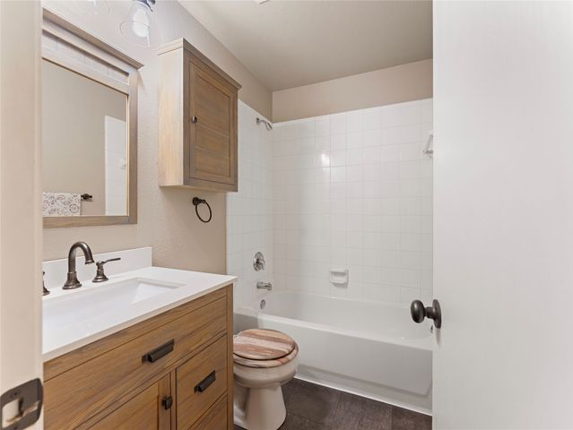 203 Stampede Street, Waxahachie, TX 75165