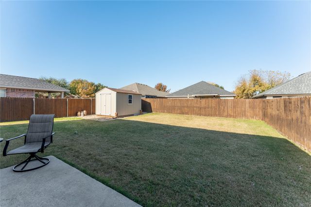 203 Stampede Street, Waxahachie, TX 75165