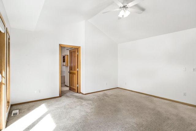 2863 NW Fairway Heights Drive, Bend, OR 97703